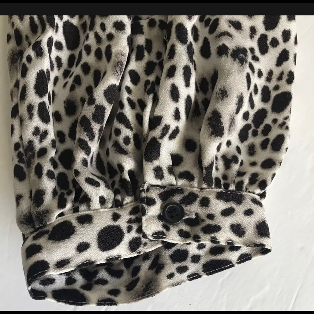 Womans blouse top Leopard animal print size XXL Bishop long sleeve Light weight - Picture 3 of 8